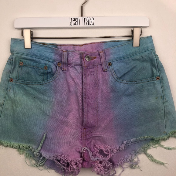 RP4LF Levi's tie dye cutoff jean shorts - Picture 1 of 6